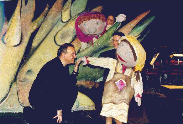 kissing Gretel's hand, 48K JPEG